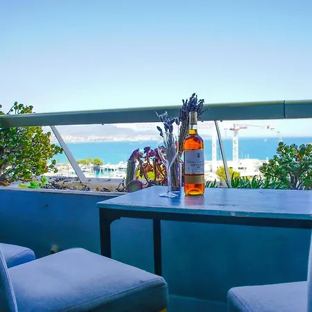 T2 Climatisé Vue 11ème Etage Avec Accés Plages *